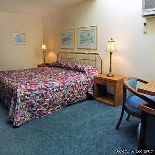 Shawano Four Seasons Resort Rom bilde