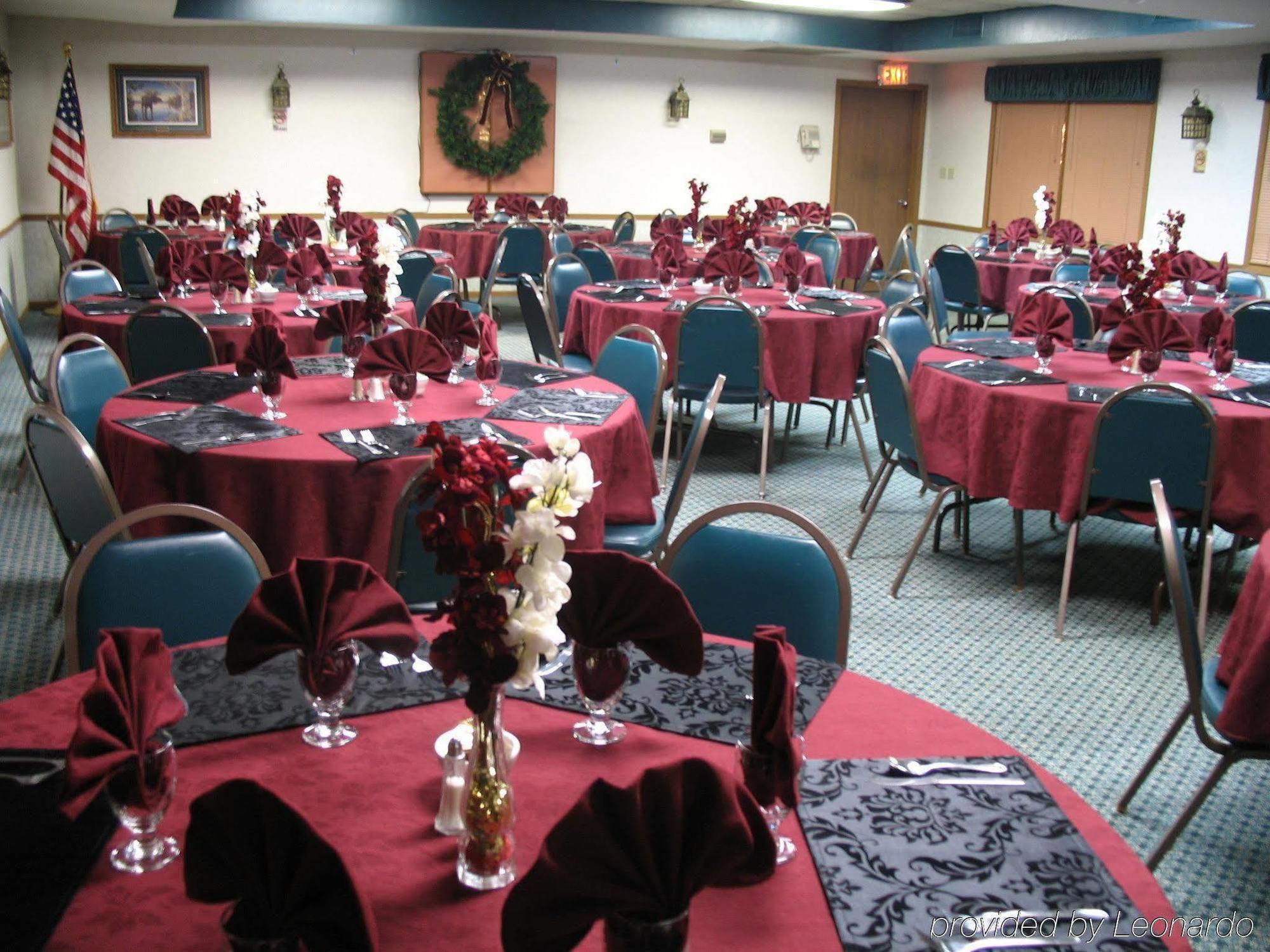 Shawano Four Seasons Resort Restaurant bilde